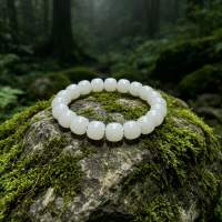 Hetian white jade bracelet soothes emotions and enhances your aura.