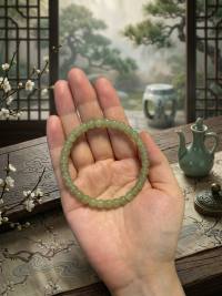 Natural Green Jadeite Bead Bracelet