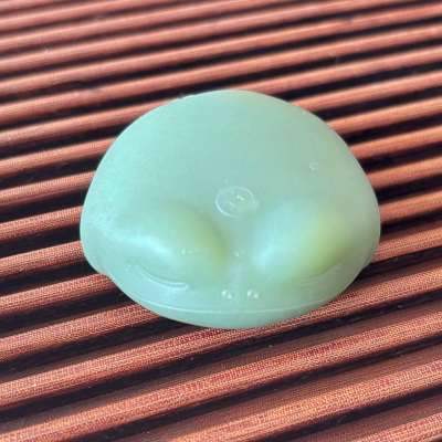 Hetian green jade small frog cute pet hand piece